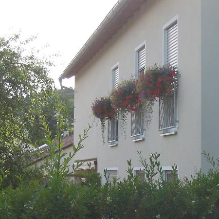 Ferienwohnung Im Gruenen Illschwang エクステリア 写真