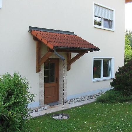Ferienwohnung Im Gruenen Illschwang エクステリア 写真