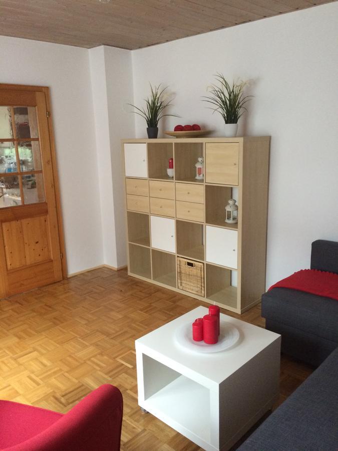 Ferienwohnung Im Gruenen Illschwang エクステリア 写真
